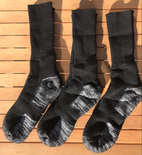 Load image into Gallery viewer, Merino Mid Socks - 3 Pair